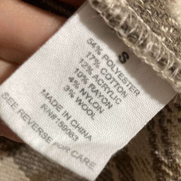 Shacket - Picture 5 of 8